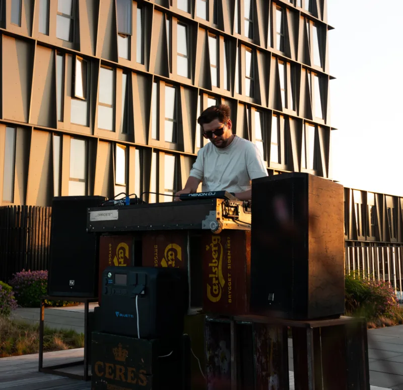 DJ JARDES
